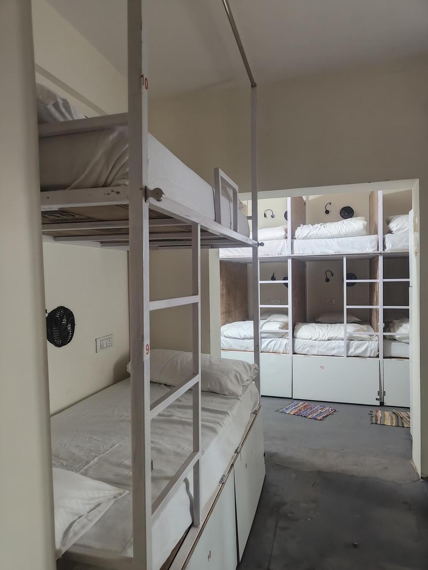 Hot - House Of Travellers, Vagatorホステル 部屋 写真