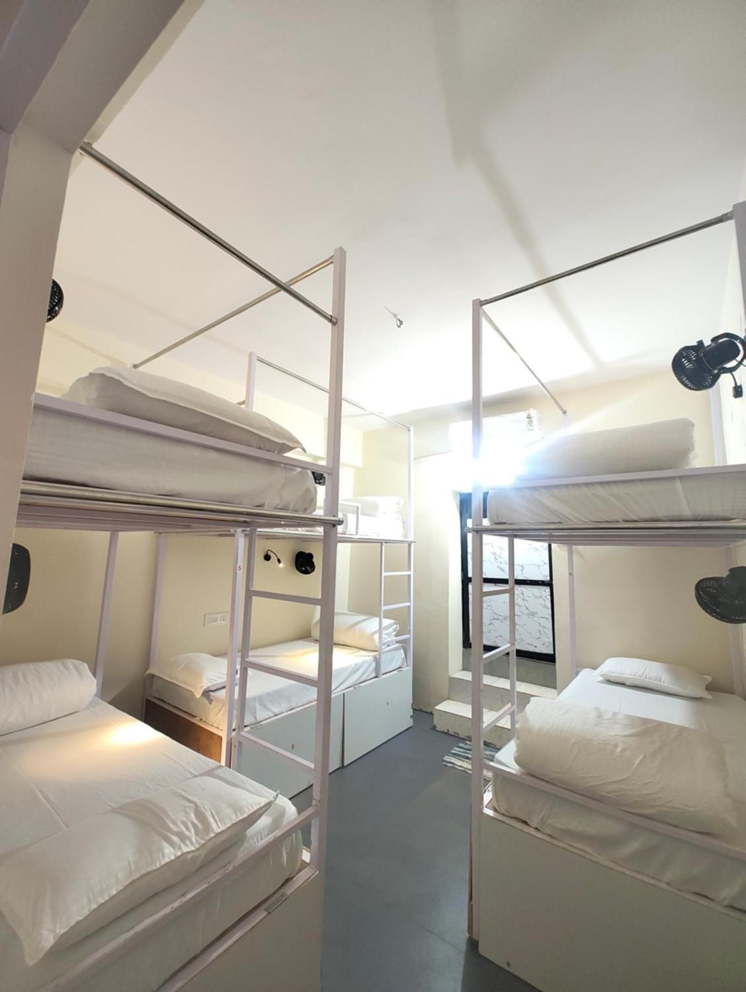 Hot - House Of Travellers, Vagatorホステル 部屋 写真